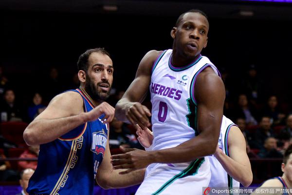 梅西2025年首球 邁阿密?chē)H曬梅西連續21年進(jìn)球