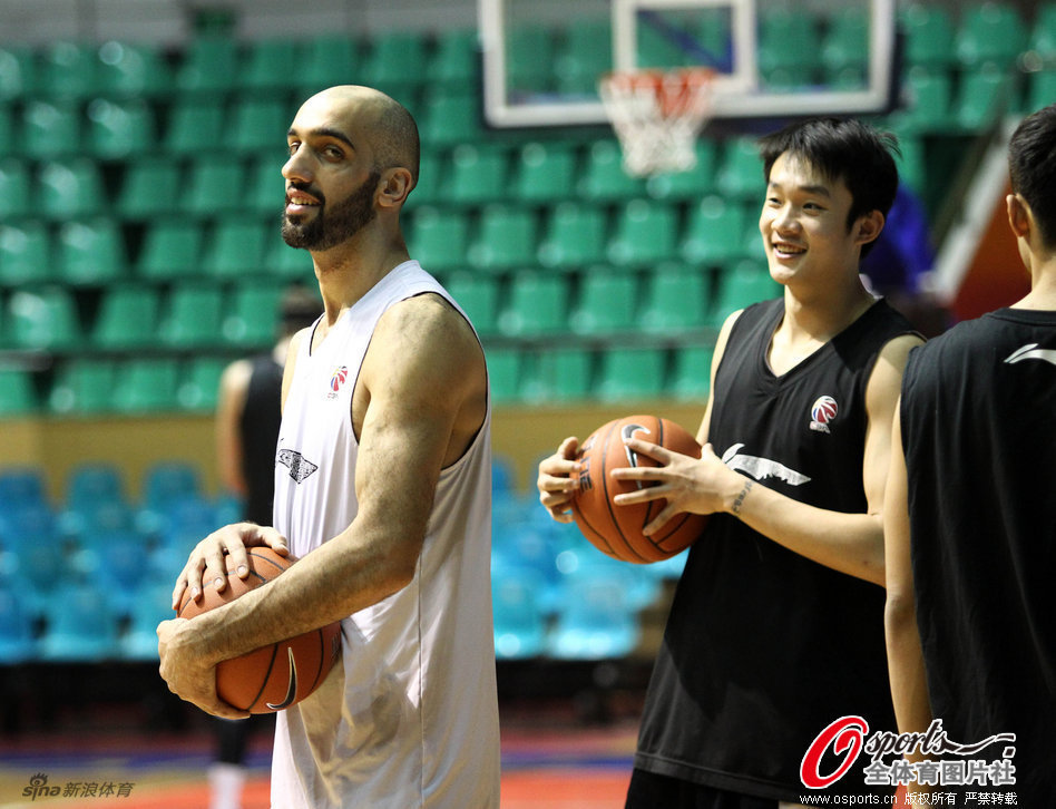 《以天諭手游》造型師攻略 打造個(gè)性時(shí)裝