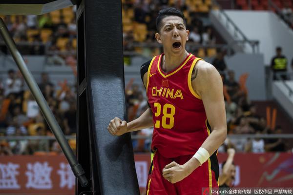 [流言板]雷迪克：球隊今晚看起來(lái)有點(diǎn)累，錯失了很多上籃的機會(huì )