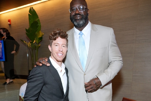 [流言板]拿回主動(dòng)！默里追身三分命中連拿7分，掘金反超尼克斯4分