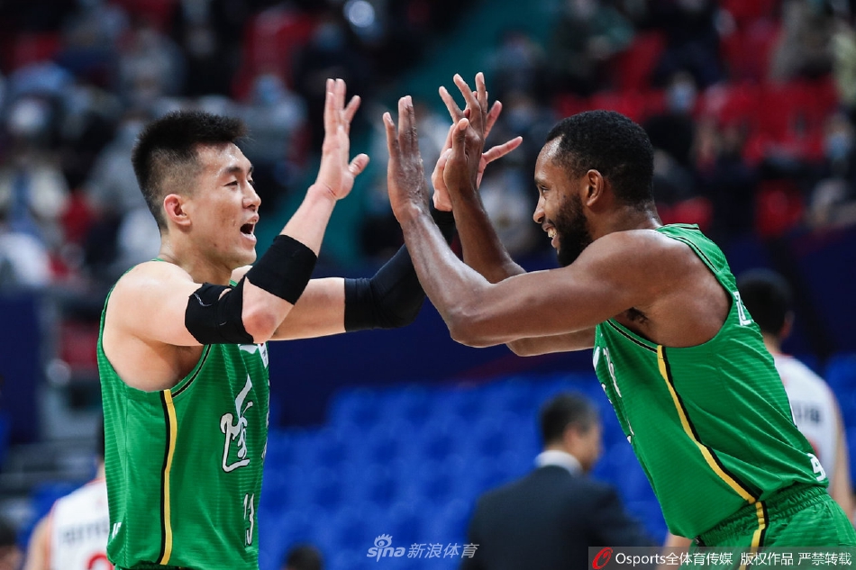 德天空：多特考慮施密特，但他考慮在夏窗時(shí)再執教一支新球隊