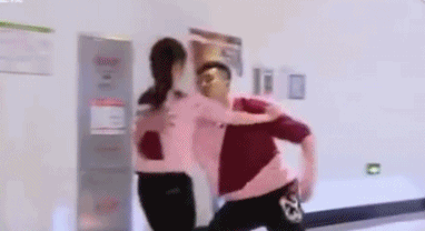 今天結束的一場(chǎng)NBA杯小組賽，奇才132比113擊敗老鷹。麥科勒姆此役發(fā)揮出色，出戰36分47秒，25投17中，三分球13投10中，罰球4中2，得到46分5籃板4助攻1搶斷。這是CJ職業(yè)生涯第3次單場(chǎng)