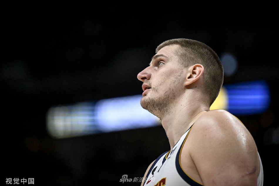 馬卡：皇馬主帥阿隆索獲得弗洛倫蒂諾的支持，球員了解到這點(diǎn)