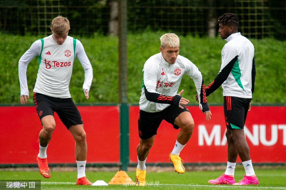 予取予求！恩比德21中12砍全場(chǎng)最高37分外加9板 罰球13中12