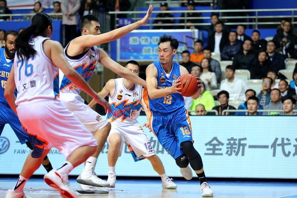 未來(lái)球星！Nike為NCAA女籃球員朱朱·沃特金斯推出PE配色球鞋