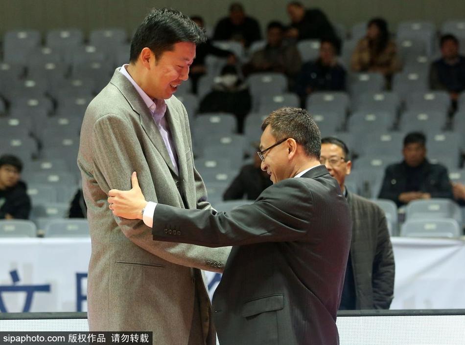 莫耶斯：我們不打算放走恩迪亞耶 滿(mǎn)意格拉利什加盟以來(lái)的表現