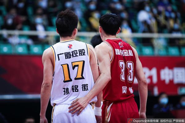 巴黎vs布雷斯特首發(fā)：登貝萊領(lǐng)銜，K7、維蒂尼亞、巴爾科拉出戰