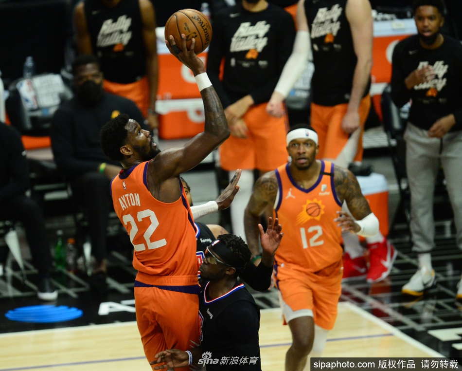 弗蘭克：我不會(huì )過(guò)多考慮歷史戰績(jì)；對切爾西我們不會(huì )收縮防守