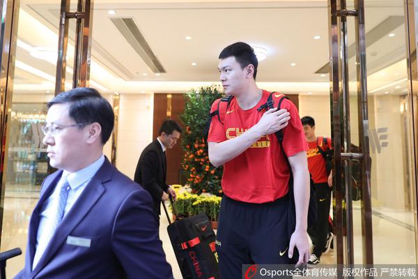 沒(méi)罰下還進(jìn)球了！貝里瓦爾第86分鐘破門(mén)，1分鐘前鏟球未吃第二黃