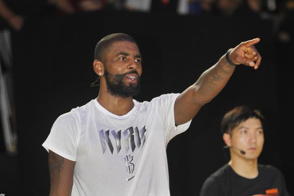 還要適應多久？美記曬卡梅隆·約翰遜數據7.7分 三分命中率21.6%