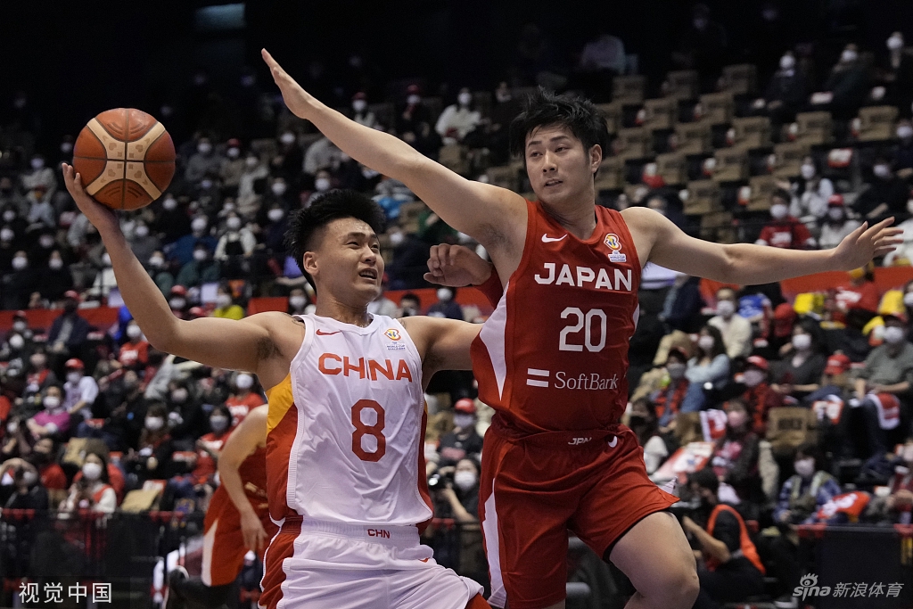 效率很高！二輪秀中鋒雷諾15投9中 砍下19分6籃板2助攻2蓋帽