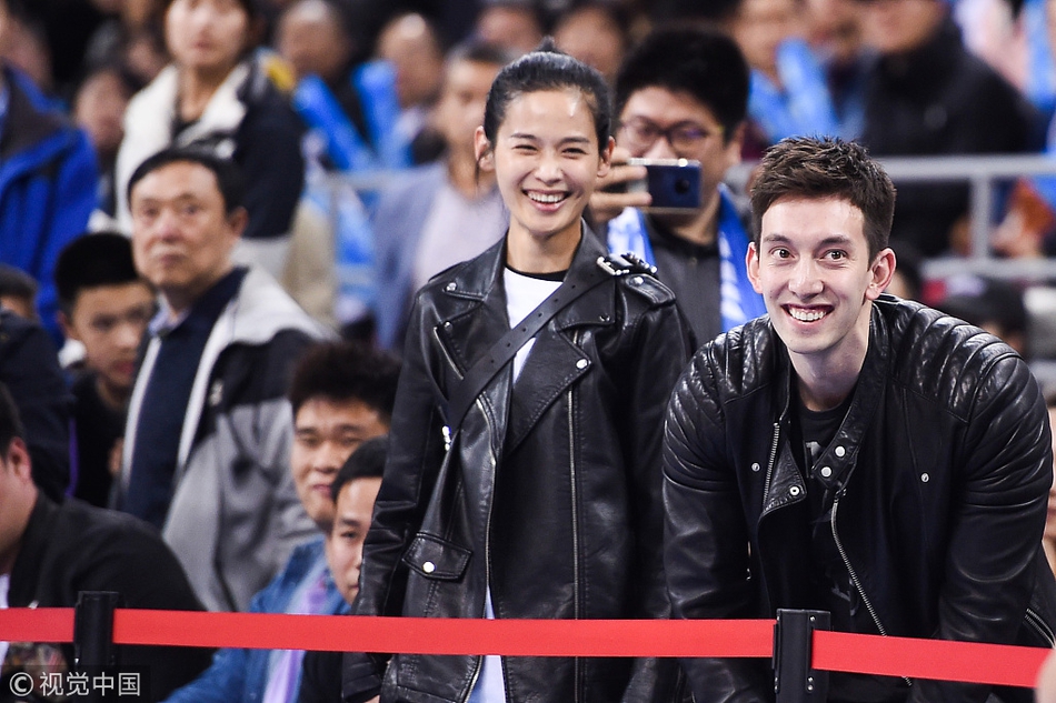 02月10日 德甲第21輪 萊比錫vs圣保利 全場(chǎng)錄像回放