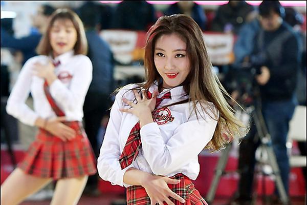 01月08日 CBA常規賽 遼寧vs四川 全場(chǎng)錄像回放