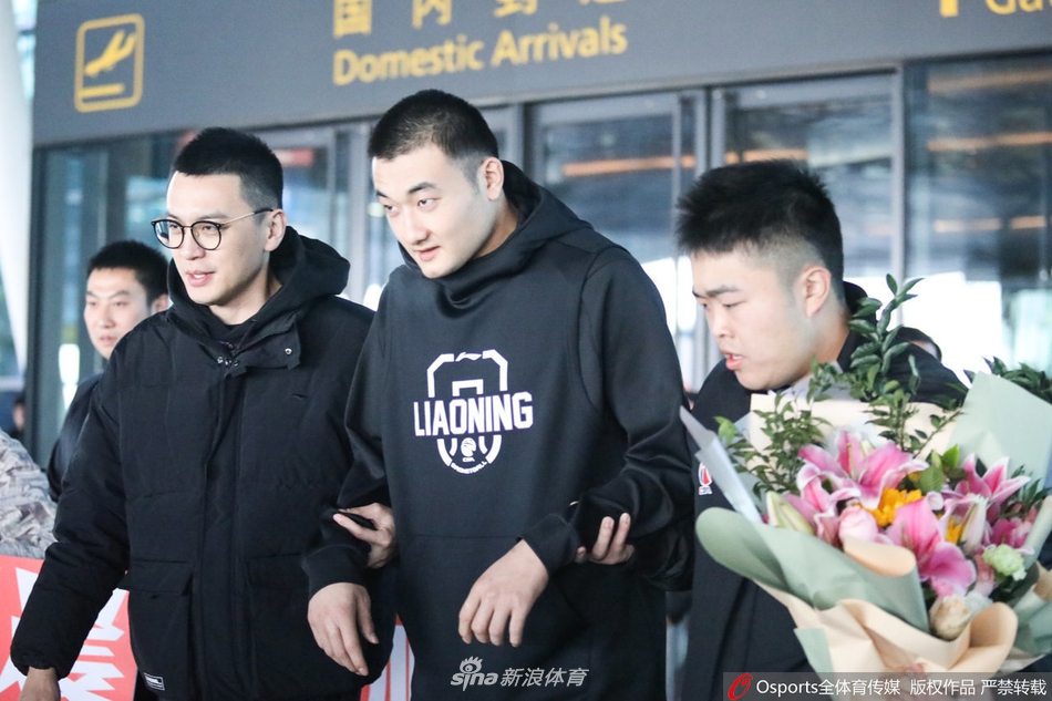 熱刺門(mén)將金斯基本場(chǎng)數據：6次撲救完成零封，評分8.5分最高