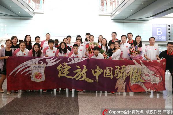 ??帶隊斬落東部第一！鮑威爾三分14中7狂轟36分 各種大跳投