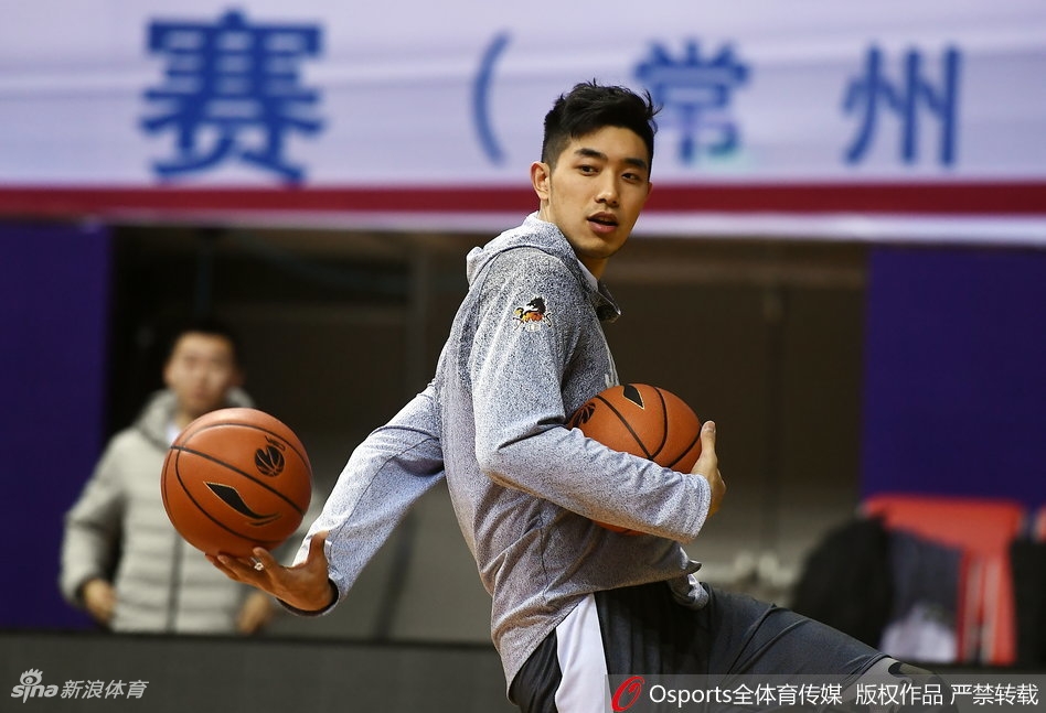 只有滿(mǎn)滿(mǎn)的愛(ài)！黃蜂官方：謝謝馬克