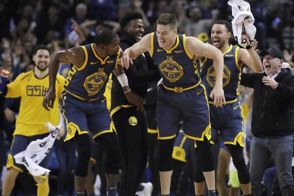 02月10日 NBA常規賽 猛龍vs火箭 全場(chǎng)錄像回放