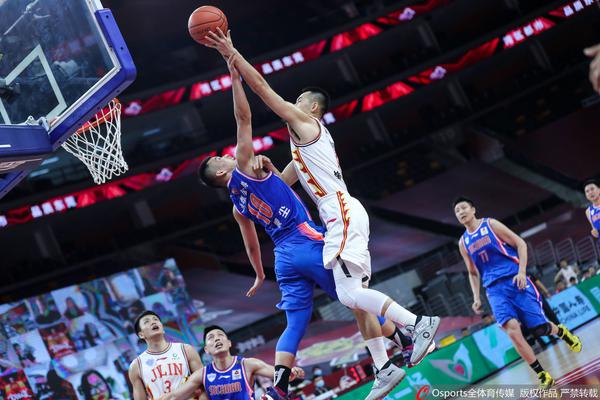 打爆老東家！丁威迪全場(chǎng)15中8，得到19分6籃板8助攻1搶斷