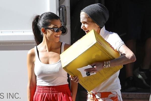 從新貴蛻變?yōu)閺婈?，蓉城憑何挺過(guò)魔鬼賽程？