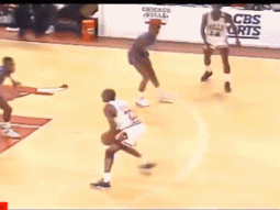 姆巴佩歐冠62粒進(jìn)球中僅第三次利用頭球破門(mén)，自2019年首次