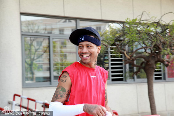 24直播網(wǎng)訊：北京時(shí)間2025年12月27日23:00，英超第18輪在倫敦體育場(chǎng)上演倫敦德比，西漢姆聯(lián)主場(chǎng)迎戰富勒姆。全場(chǎng)占盡優(yōu)勢的富勒姆直到第85分鐘才由勞爾&middot;希門(mén)尼斯接哈里&midd