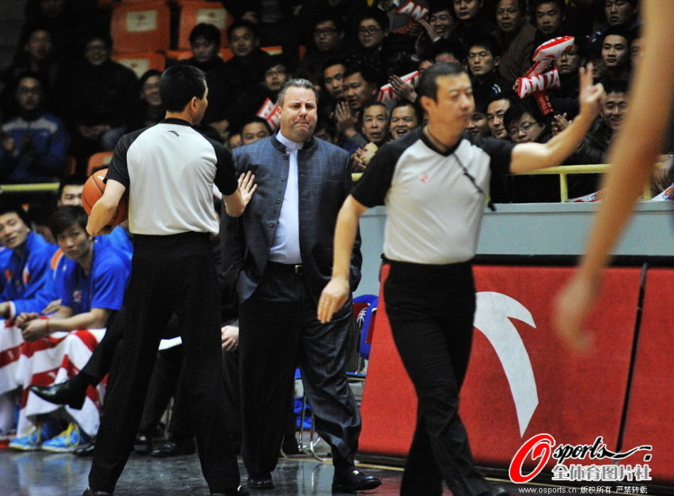 林書(shū)豪宣布退役！美網(wǎng)友感慨：“林瘋狂”永生難忘！湖人傳奇！