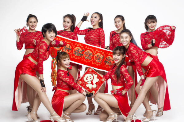不能打球但能耍帥！杰倫·格林上身帶貨太陽(yáng)城市版球衣