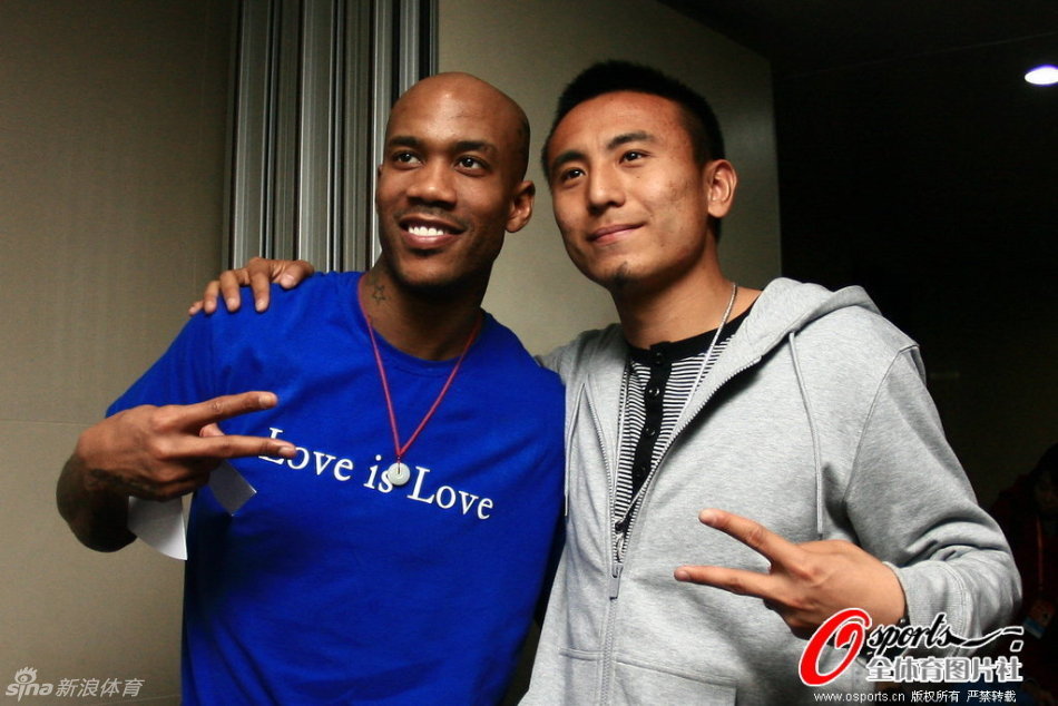 努涅斯本場(chǎng)數據：替補登場(chǎng)3射3正，2次錯失良機，評分6.4分