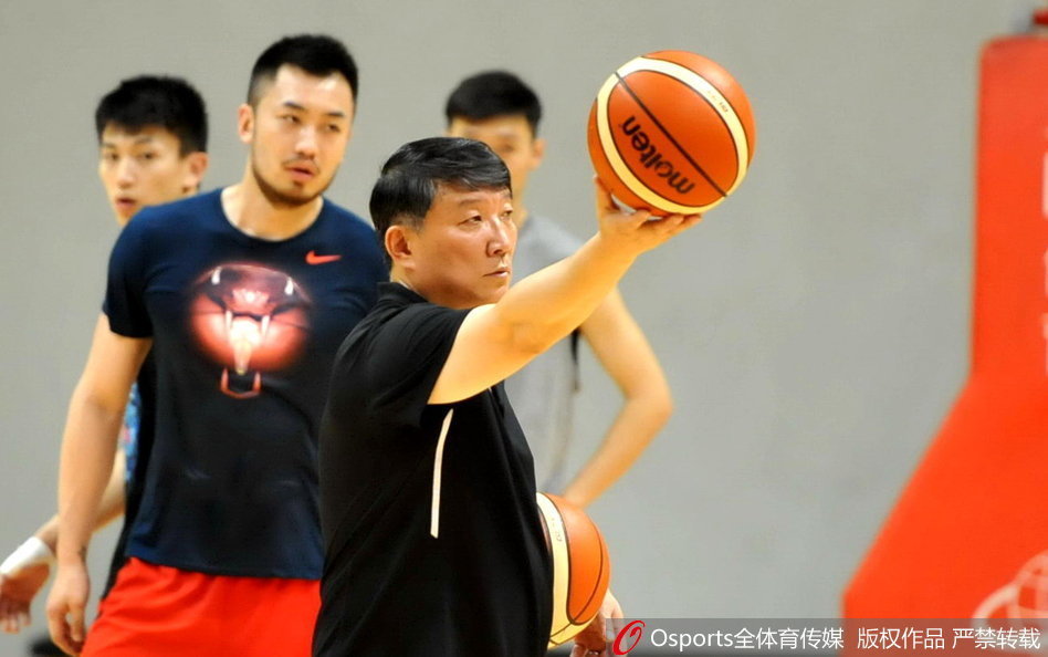 小貝林厄姆助攻恩梅查大力爆射破門(mén)，多特先入一球