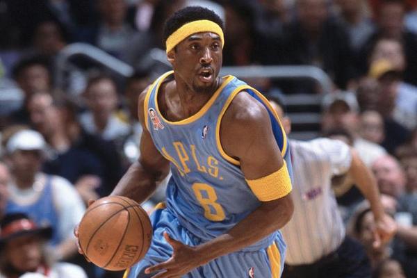 超級明星版已解鎖《NBA 2K26》標準版低至￥238.4；豪華版低至￥407.2