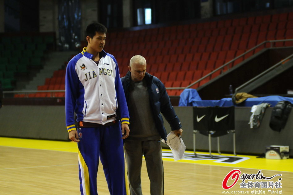 布里奇斯：自從與火箭的那場(chǎng)比賽以來(lái) 我們的比賽競爭力強多了