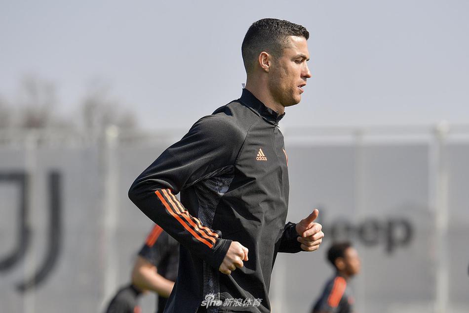 攻防俱佳，泰晤士報：加布里埃爾身上有著(zhù)英式強硬中衛的影子