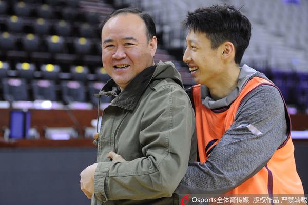 在代表葡萄牙國家隊出戰的第226場(chǎng)國際比賽中，C羅首次被紅牌罰下