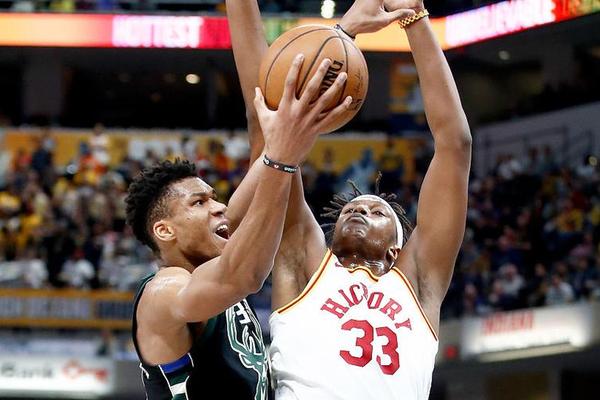 馬卡報：小西蒙尼訓練中感到大腿肌肉不適，出戰赫塔費成疑