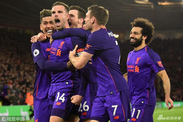 [流言板]判若兩人！施羅德加盟勇士場(chǎng)均10.1分，在籃網(wǎng)場(chǎng)均18.4分