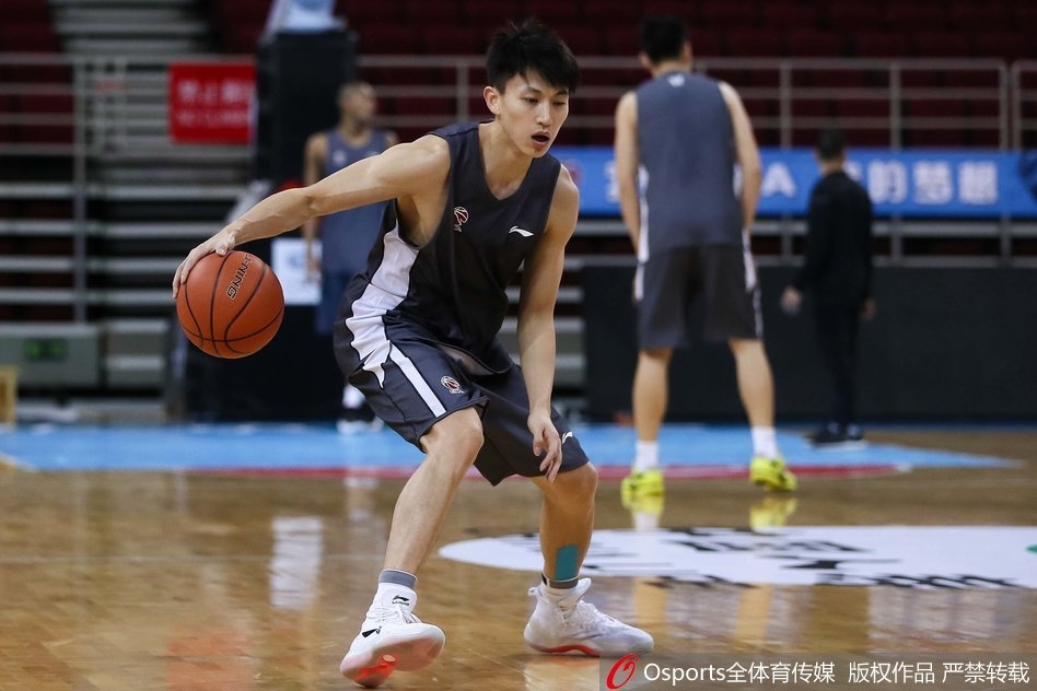 客場(chǎng)不敵雷霆！凱爾特人本賽季首次10分以上的劣勢輸球