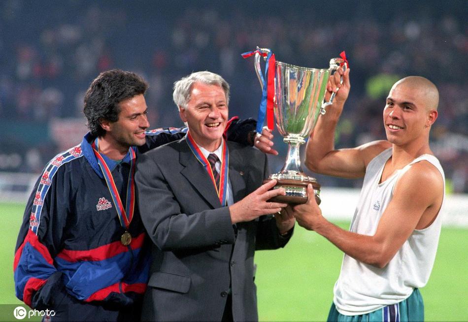 2015年洛里之后，金斯基是首位零封利物浦的熱刺門(mén)將