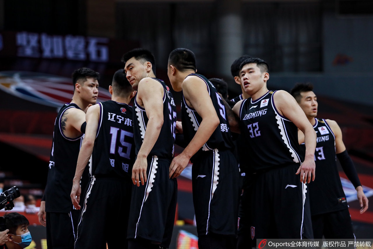 狀態(tài)全無(wú)！三球14中4&三分7中2拿到11分6板4助 出現4失誤5犯規