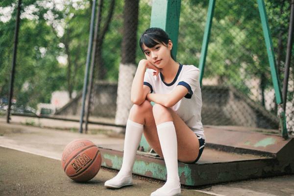 官方：弗拉門(mén)戈中場(chǎng)阿爾卡拉斯租借加盟埃弗頓