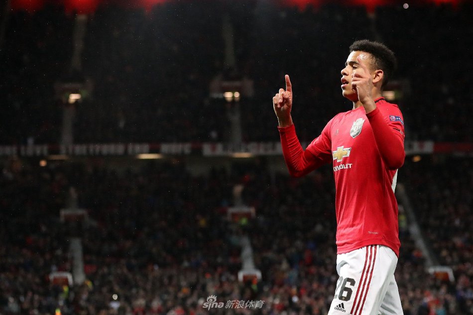 01月08日 CBA常規賽 深圳vs青島 全場(chǎng)錄像回放