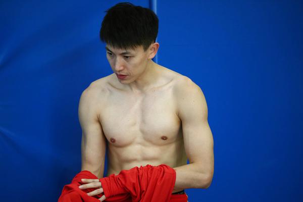 瓜帥：多次獲得良機必須進(jìn)更多球 哈蘭德?tīng)顟B(tài)不佳？讓我們向前看